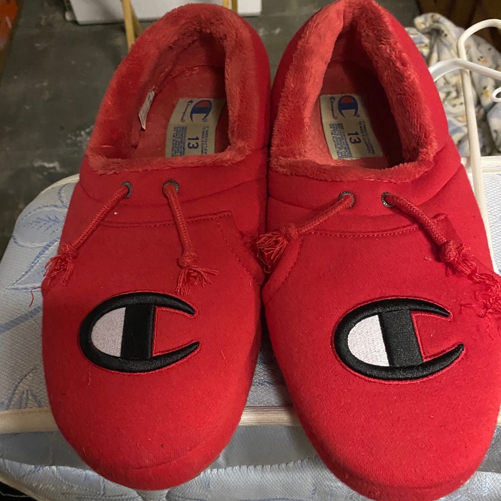Champion Slippers Size 13
